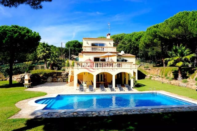 6 sypialnia Willa na sprzedaż w Santa Cristina d'Aro z basenem garażem - 995 000 € (Ref: 9110165)