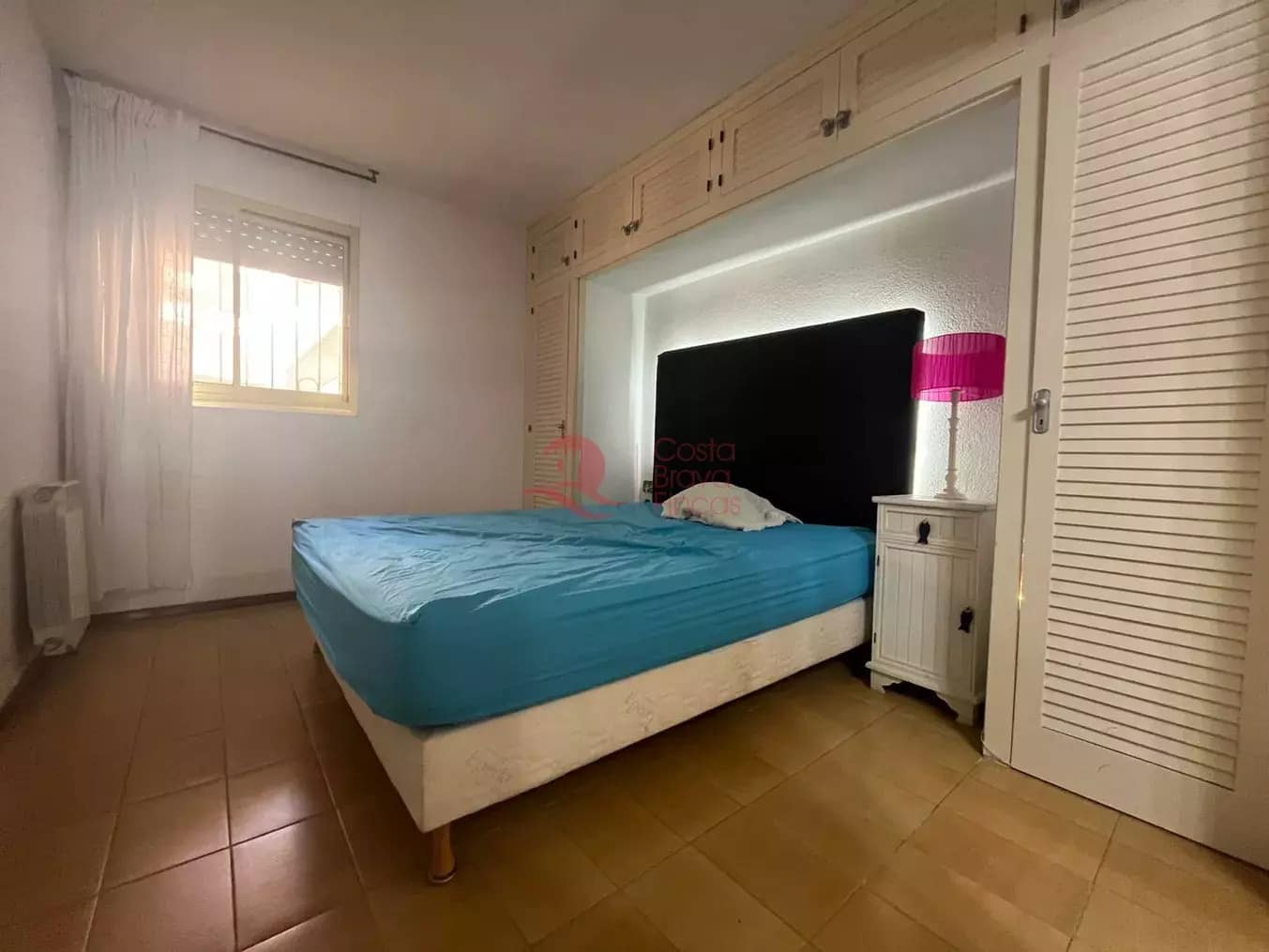 2 bedroom Apartment for sale in Sant Feliu de Guixols with pool - € 290,000 (Ref: 9126698)