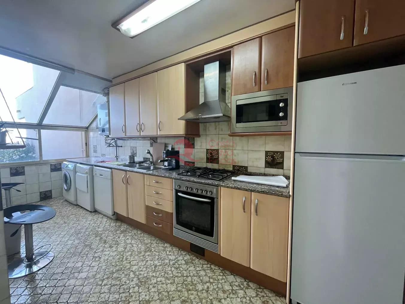 2 bedroom Apartment for sale in Sant Feliu de Guixols with pool - € 290,000 (Ref: 9126698)