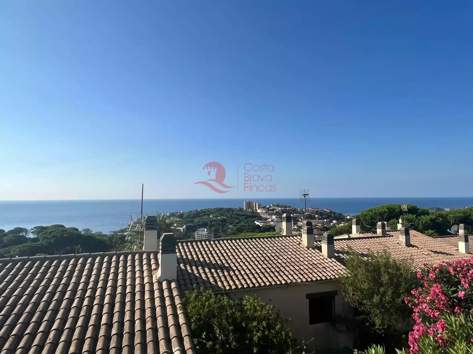 2 makuuhuone Huoneisto myytävänä paikassa Sant Feliu de Guixols mukana uima-altaan - 290 000 € (Ref: 9126698)