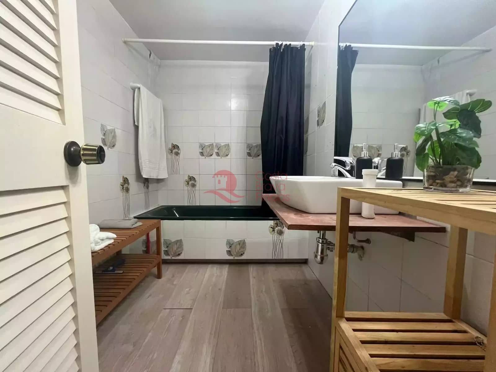 2 makuuhuone Huoneisto myytävänä paikassa Sant Feliu de Guixols mukana uima-altaan - 290 000 € (Ref: 9126698)