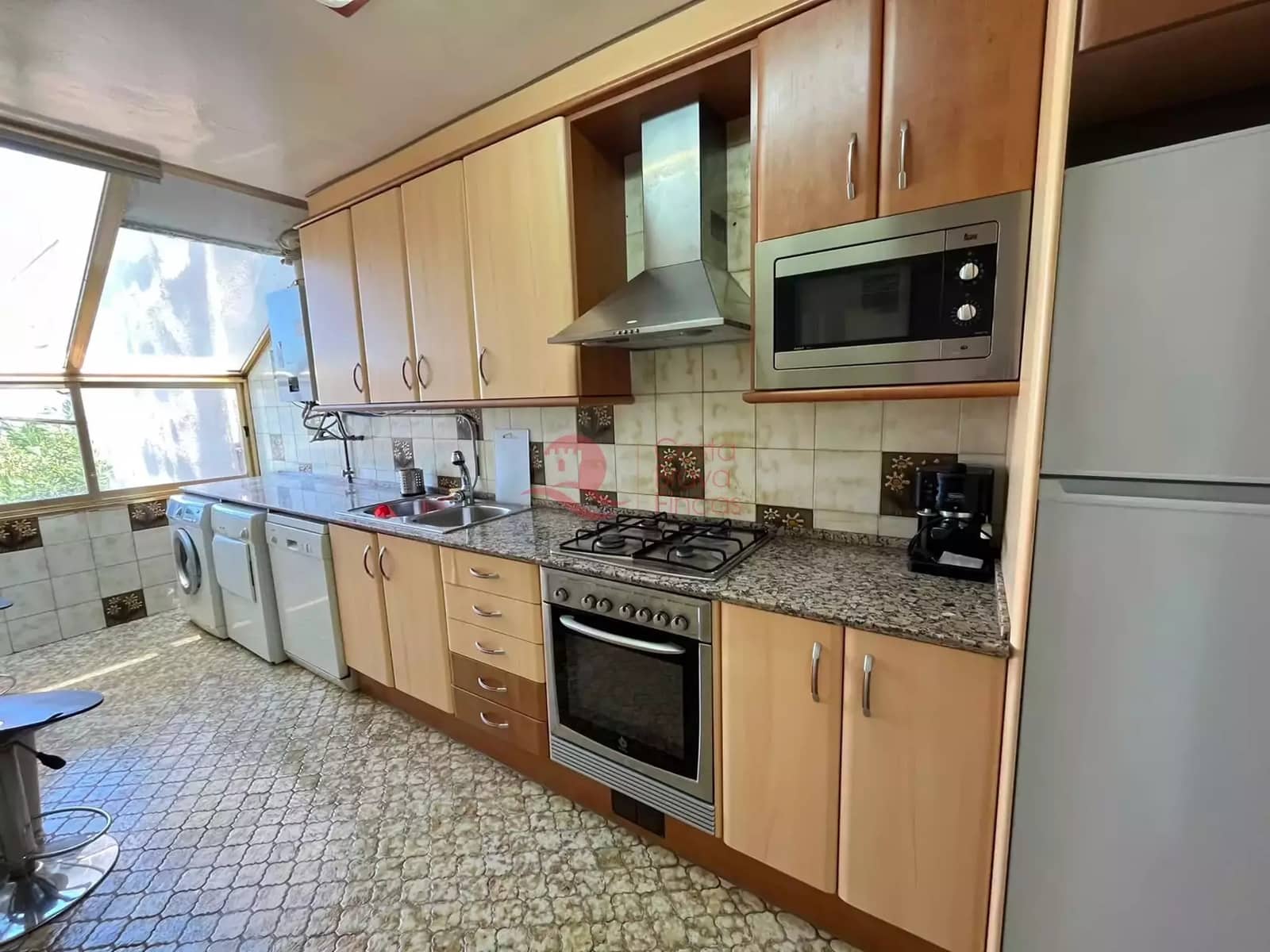 2 bedroom Apartment for sale in Sant Feliu de Guixols with pool - € 270,000 (Ref: 9126698)