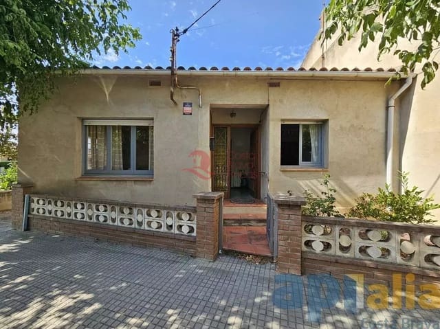 4 sypialnia Dom blizniak na sprzedaż w Caldes de Malavella z garażem - 235 000 € (Ref: 9149162)