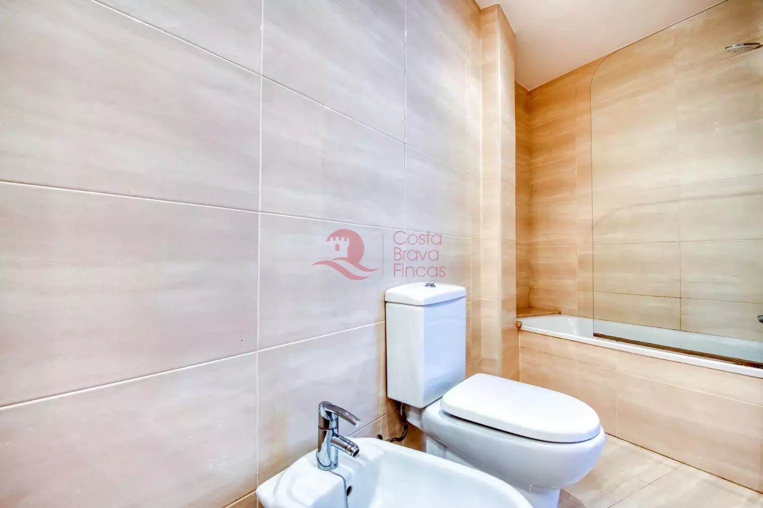 3 chambre Appartement à vendre à Sant Feliu de Guixols avec piscine - 495 000 € (Ref: 9171335)