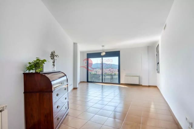3 slaapkamer Appartement te koop in Sant Feliu de Guíxols met zwembad - € 495.000 (Ref: 9171335)