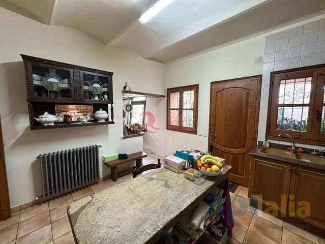 4 soveværelse Finca/Landehus til salg i Vulpellac, Forallac - € 450.000 (Ref: 9171336)