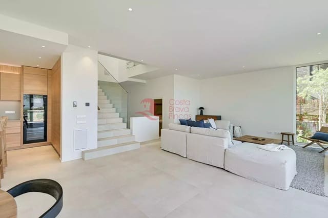 4 slaapkamer Villa te koop in Begur met zwembad garage - € 2.720.000 (Ref: 9183582)