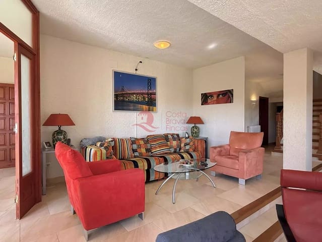 4 slaapkamer Villa te koop in Calonge i Sant Antoni met zwembad garage - € 525.000 (Ref: 9281187)