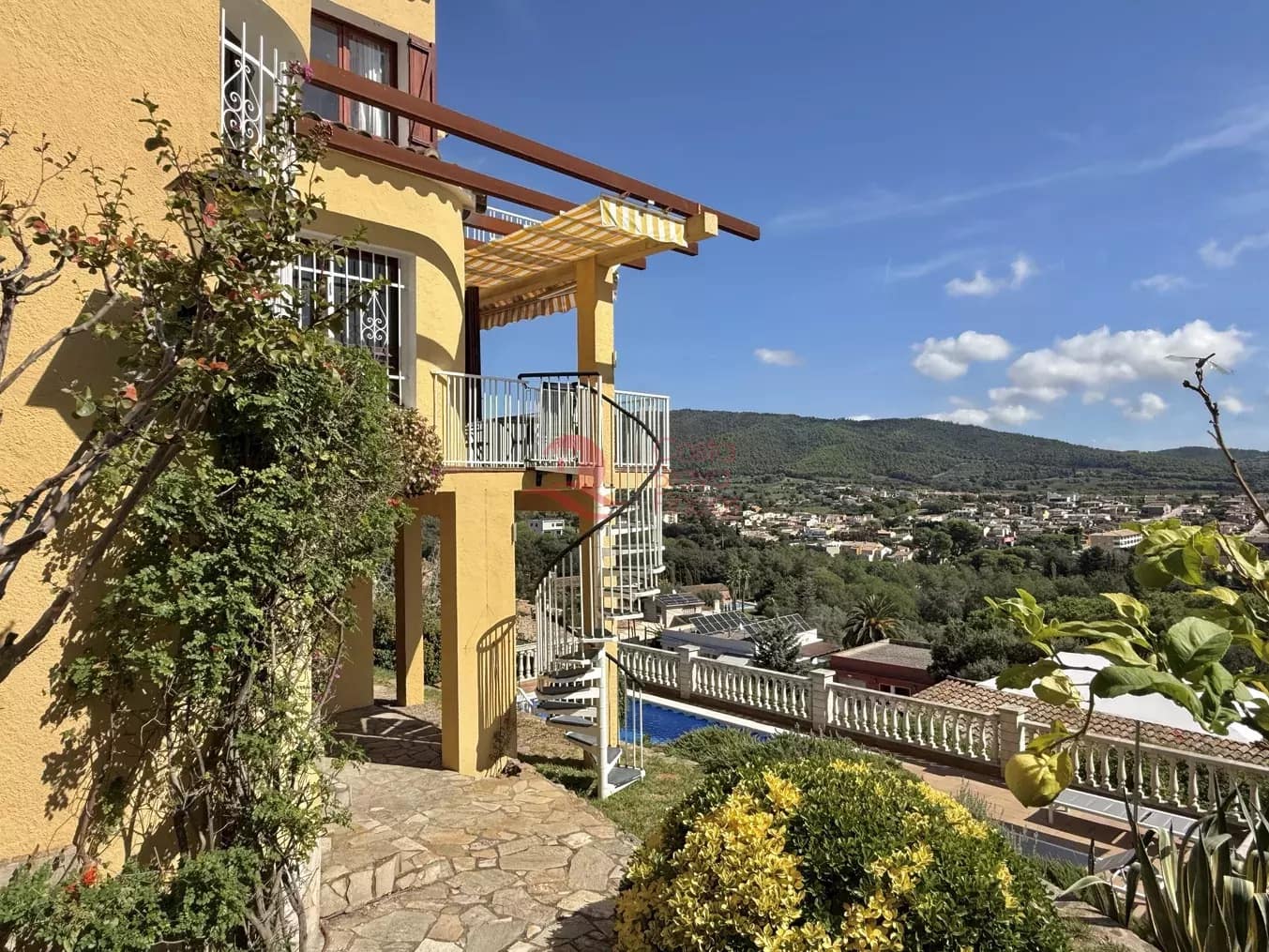 4 slaapkamer Villa te koop in Calonge i Sant Antoni met zwembad garage - € 525.000 (Ref: 9281187)