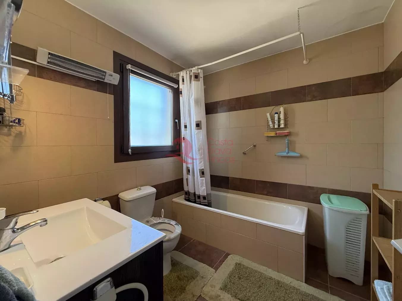 Apartamento de 2 habitaciones en Santa Cristina d'Aro en venta con garaje - 193.000 € (Ref: 9300903)