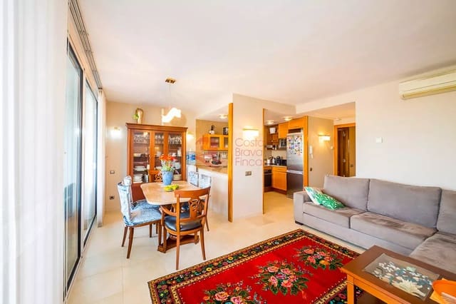 3 makuuhuone Huoneisto myytävänä paikassa Platja d'Aro, Castell-Platja d'Aro mukana uima-altaan 
autotalli - 535 000 € (Ref: 9362284)