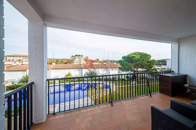 3 makuuhuone Huoneisto myytävänä paikassa Platja d'Aro, Castell-Platja d'Aro mukana uima-altaan 
autotalli - 535 000 € (Ref: 9362284)