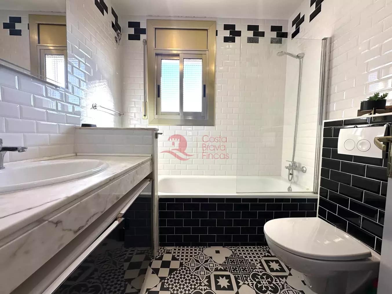 7 chambre Villa/Maison à vendre à Calonge i Sant Antoni avec piscine - 569 000 € (Ref: 9375264)