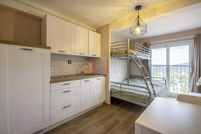 Lejlighed til salg i Platja d'Aro, Castell-Platja d'Aro - € 100.000 (Ref: 9390677)