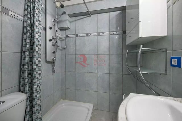 Lejlighed til salg i Platja d'Aro, Castell-Platja d'Aro - € 100.000 (Ref: 9390677)