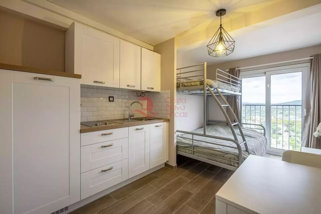 Leilighet til salgs i Platja d'Aro, Castell-Platja d'Aro - € 90 000 (Ref: 9390677)