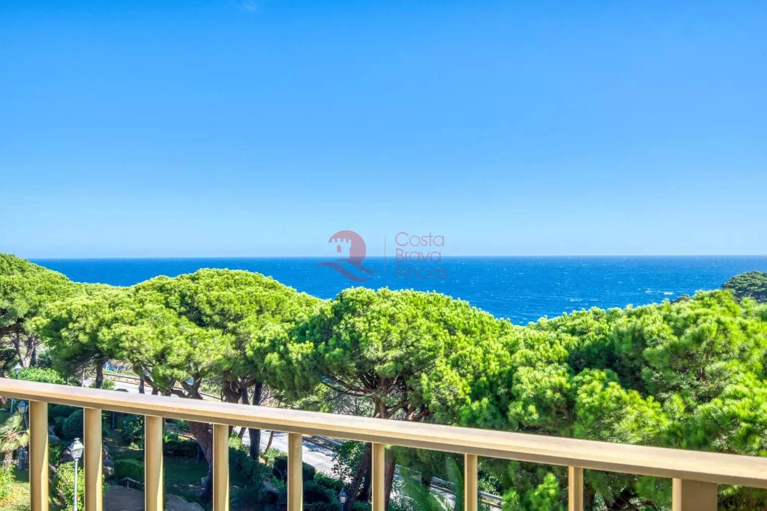 2 slaapkamer Appartement te koop in Sant Feliu de Guixols met zwembad garage - € 650.000 (Ref: 9400704)