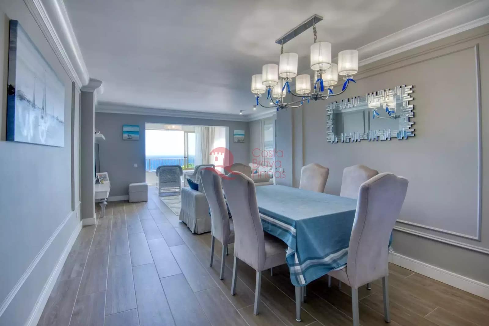 Apartamento de 2 habitaciones en Sant Feliu de Guíxols en venta con piscina garaje - 650.000 € (Ref: 9400704)