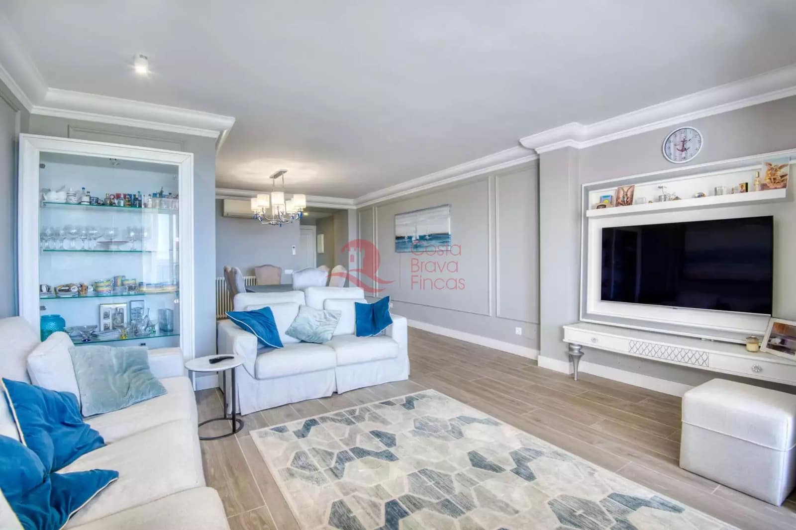 Apartamento de 2 habitaciones en Sant Feliu de Guíxols en venta con piscina garaje - 650.000 € (Ref: 9400704)