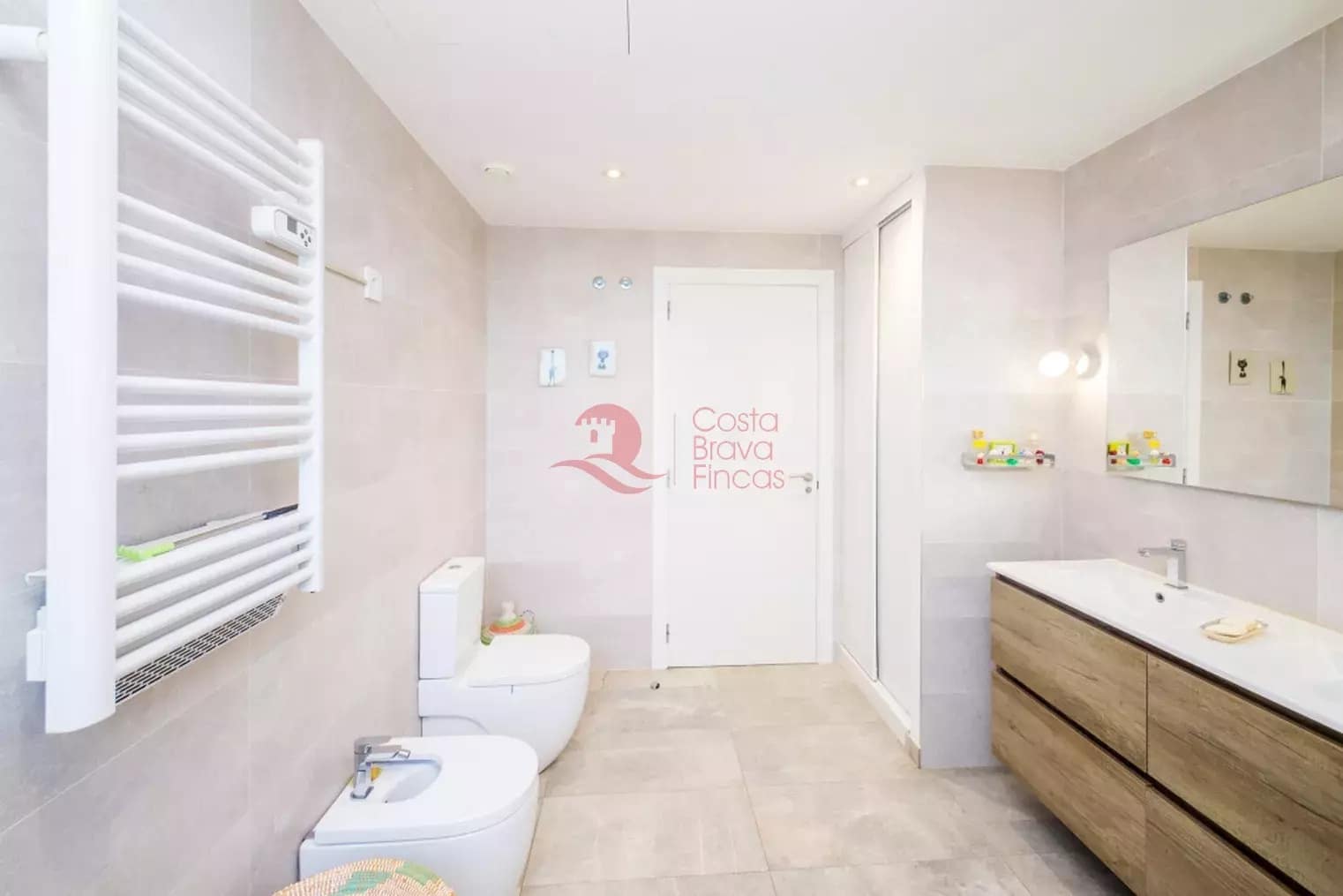 3 bedroom Apartment for sale in Platja d'Aro with pool garage - € 1,200,000 (Ref: 9400705)