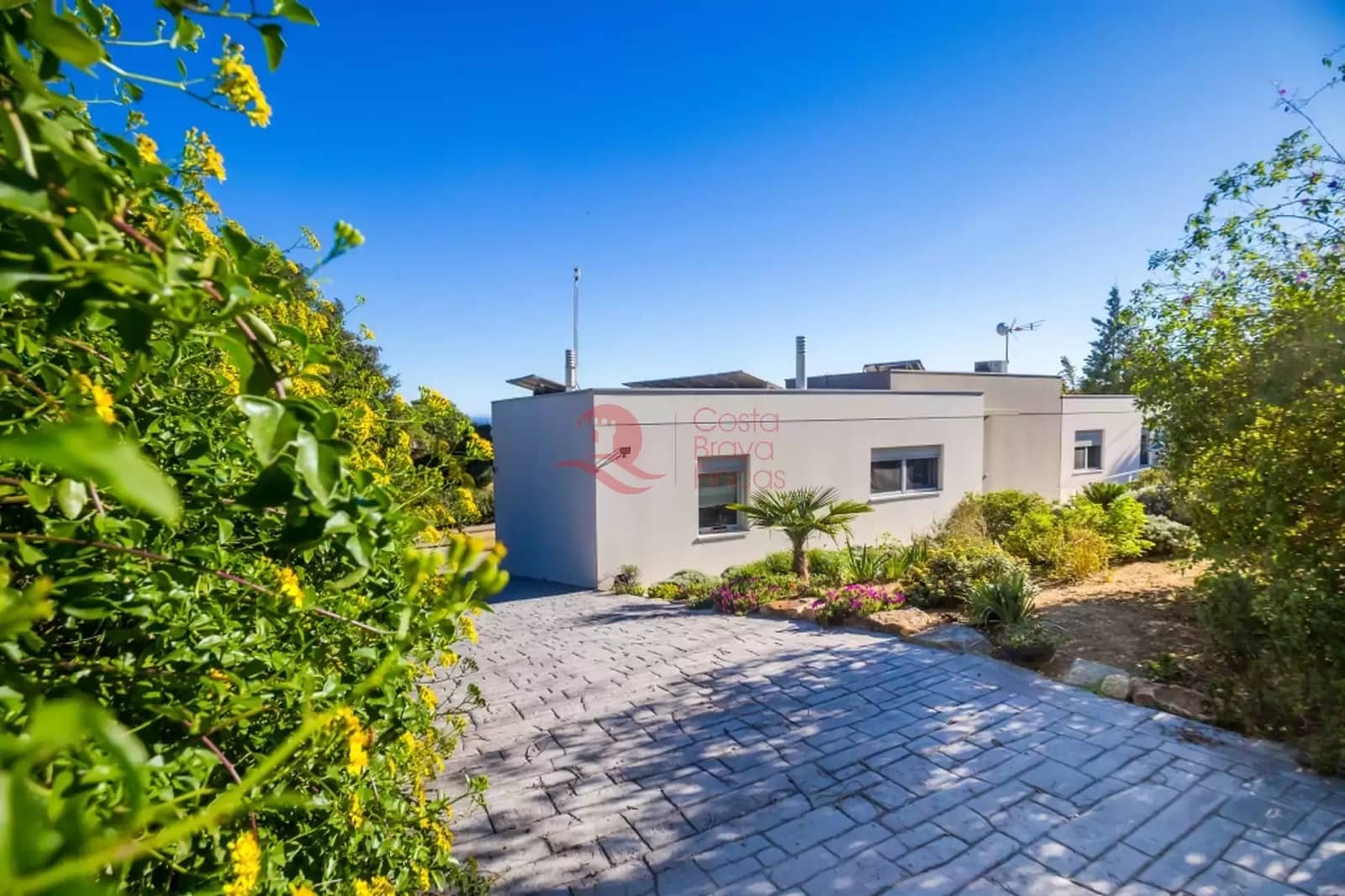 3 quarto Moradia para venda em Platja d'Aro com piscina garagem - 1 200 000 € (Ref: 9400705)