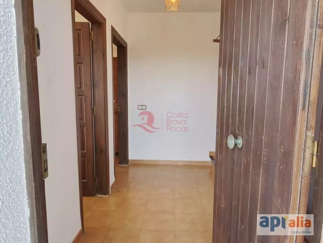 3 bedroom Villa for sale in Sant Antoni de Calonge, Calonge i Sant Antoni with garage - € 500,000 (Ref: 9406674)