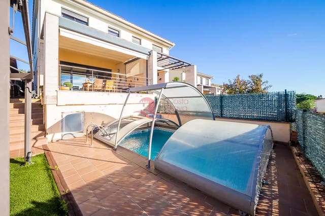 3 soveværelse Byhus til salg i Sant Joan de Palamós, Palamós med swimmingpool garage - € 565.000 (Ref: 9419499)