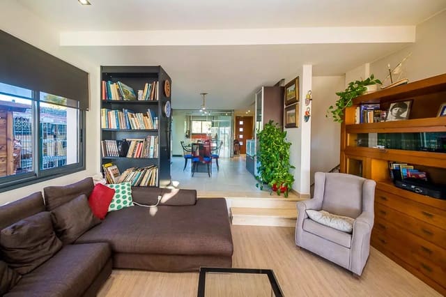 3 soveværelse Byhus til salg i Sant Joan de Palamós, Palamós med swimmingpool garage - € 565.000 (Ref: 9419499)