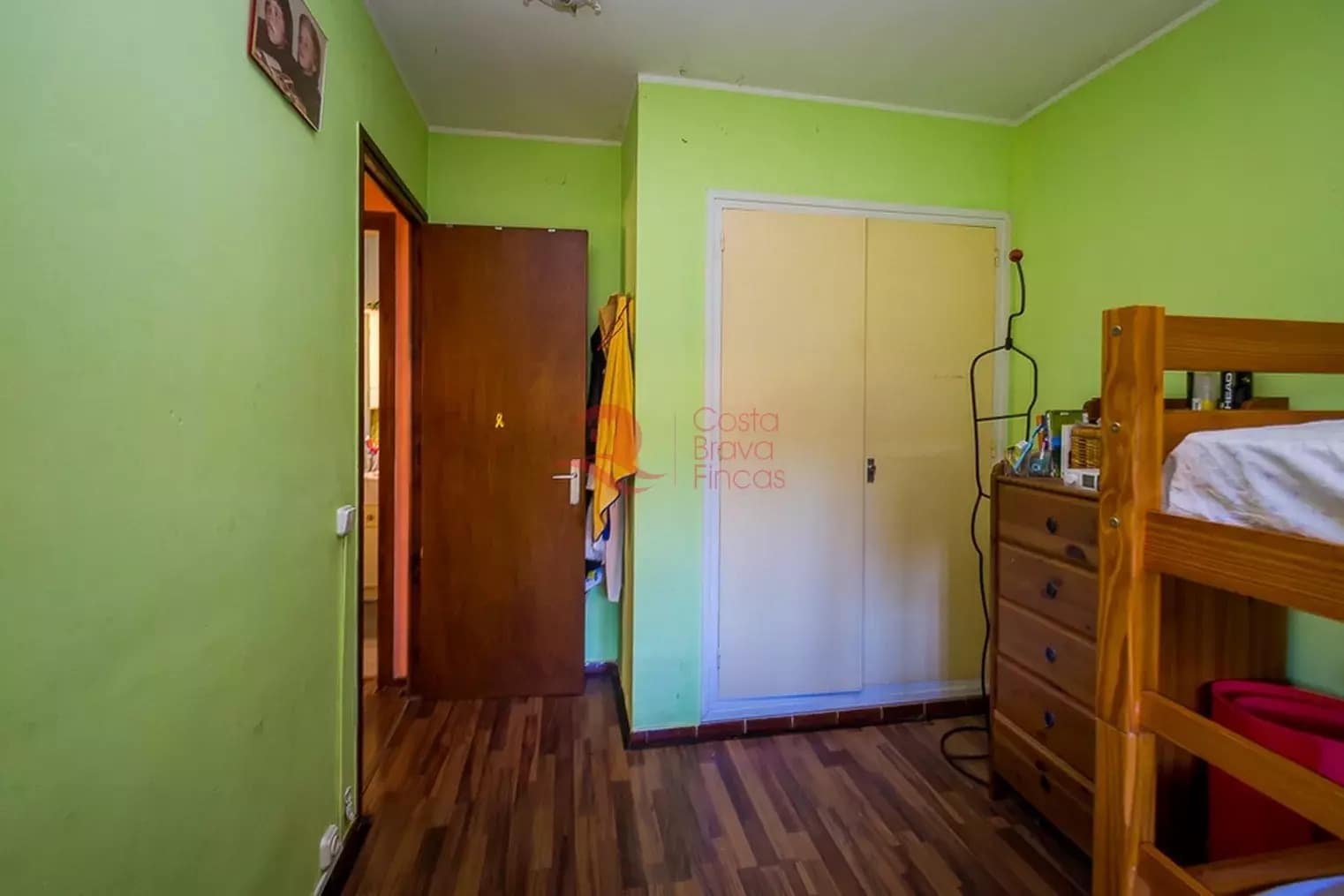 3 soveværelse Villa til salg i Santa Cristina d'Aro med swimmingpool garage - € 275.000 (Ref: 9419500)