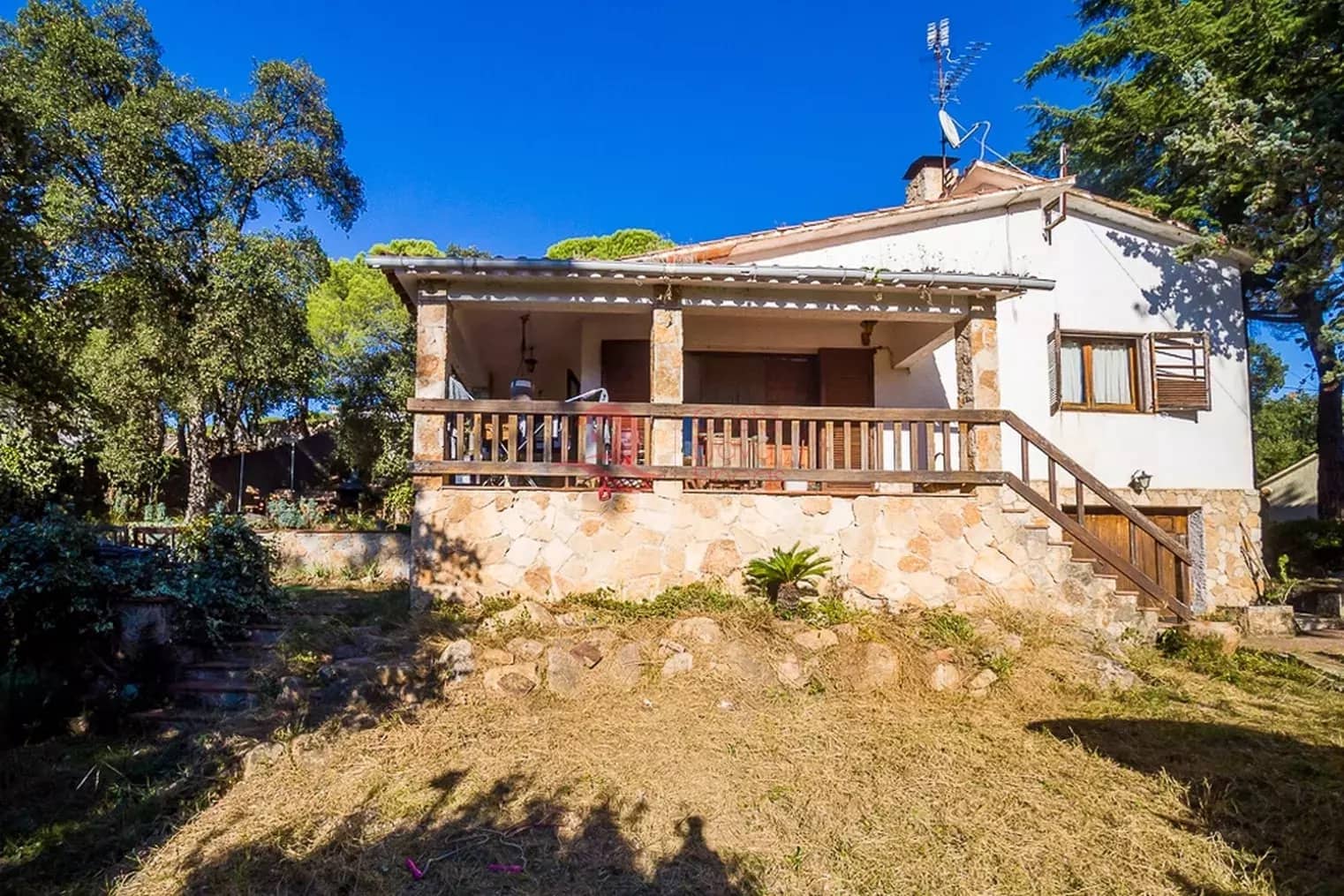 3 soveværelse Villa til salg i Santa Cristina d'Aro med swimmingpool garage - € 275.000 (Ref: 9419500)