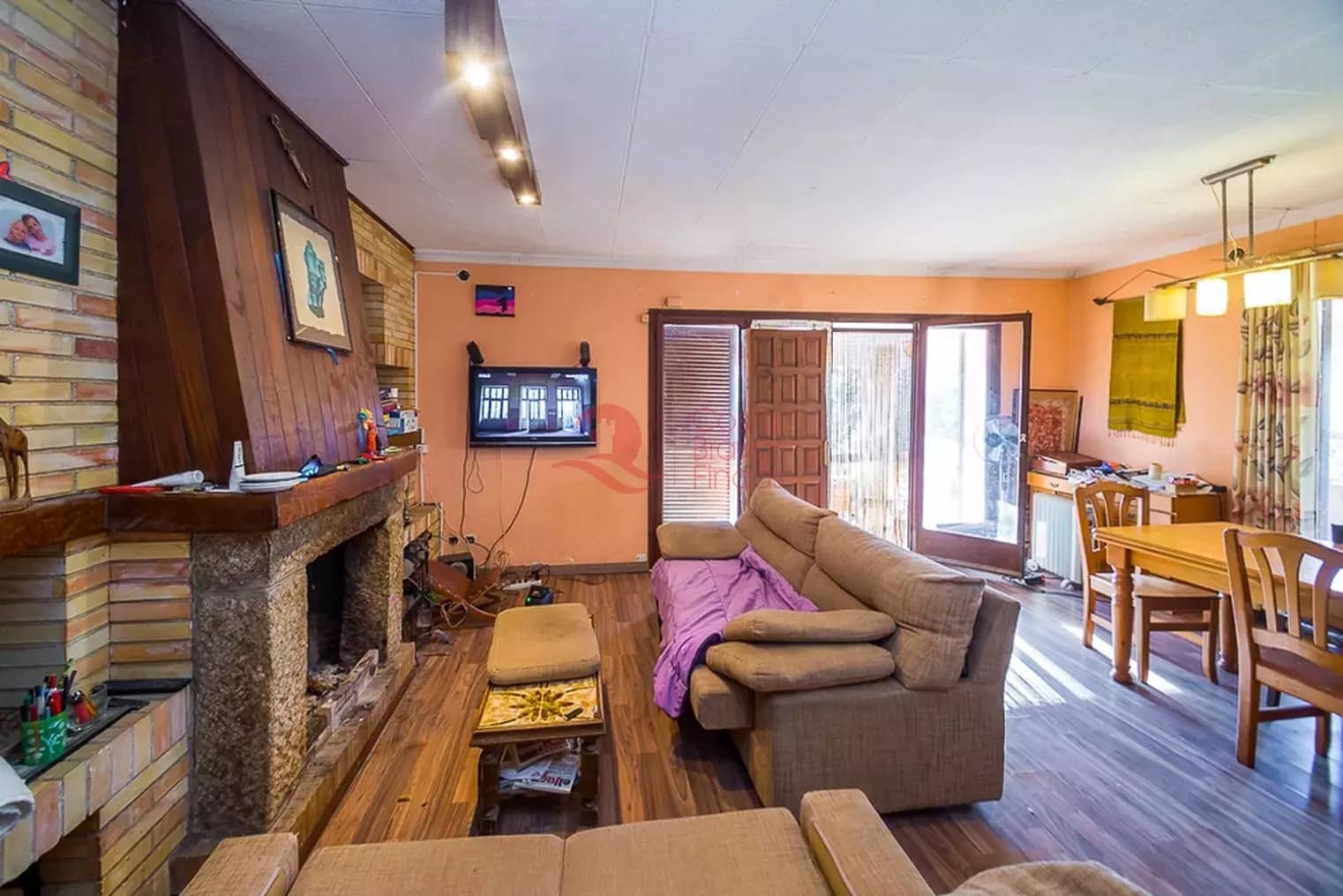 3 soveværelse Villa til salg i Santa Cristina d'Aro med swimmingpool garage - € 275.000 (Ref: 9419500)