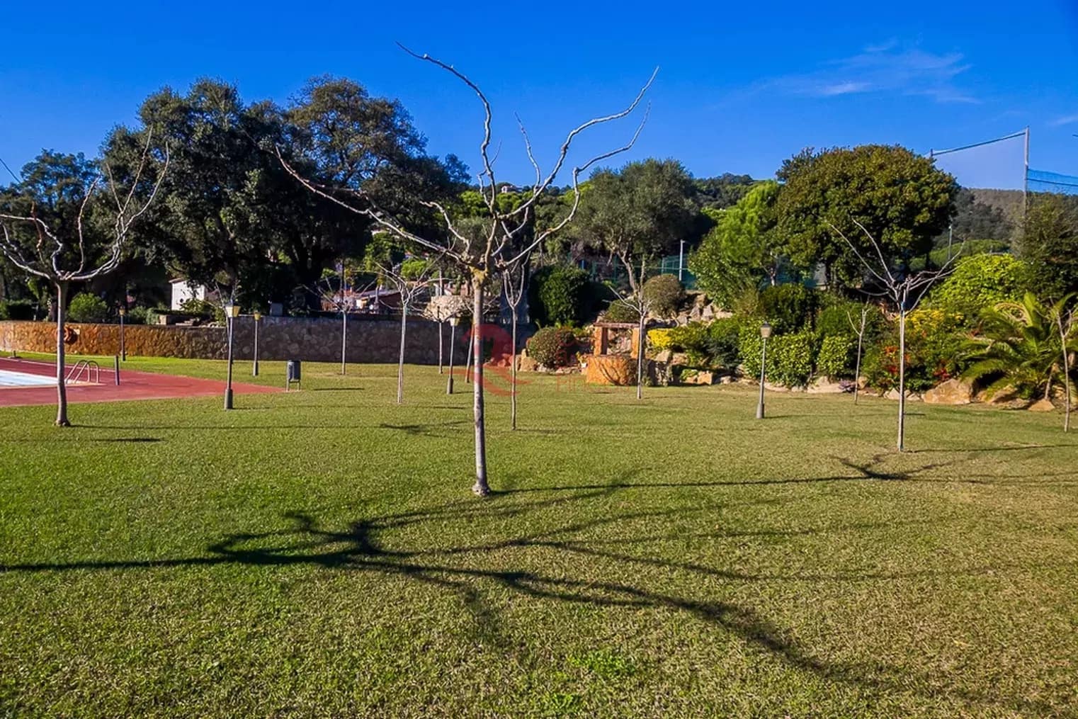 3 soveværelse Villa til salg i Santa Cristina d'Aro med swimmingpool garage - € 275.000 (Ref: 9419500)