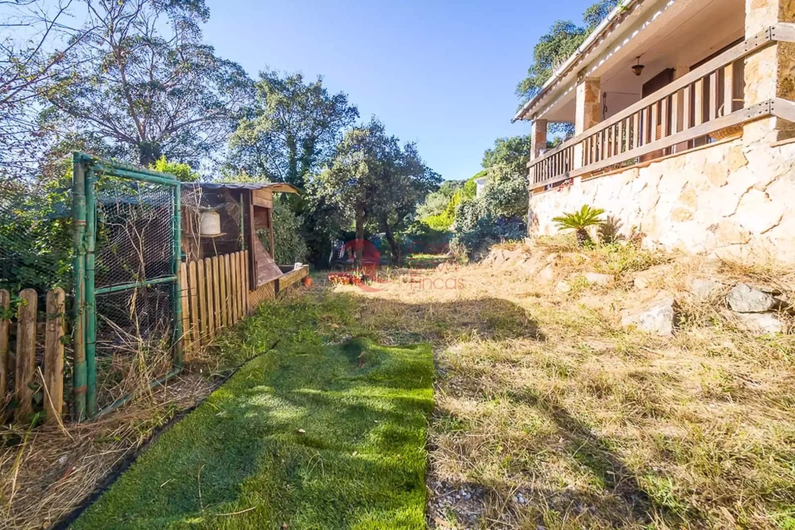 Chalet de 3 habitaciones en Santa Cristina d'Aro en venta con piscina garaje - 275.000 € (Ref: 9419500)