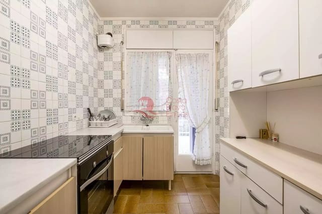 3 bedroom Apartment for sale in Platja d'Aro, Castell-Platja d'Aro - € 320,000 (Ref: 9422196)