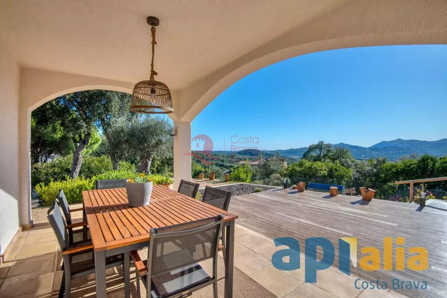 3 slaapkamer Villa te koop in Santa Cristina d'Aro met zwembad garage - € 665.000 (Ref: 9430951)