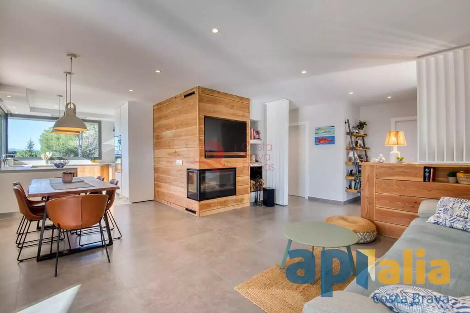 3 slaapkamer Villa te koop in Santa Cristina d'Aro met zwembad garage - € 665.000 (Ref: 9430951)