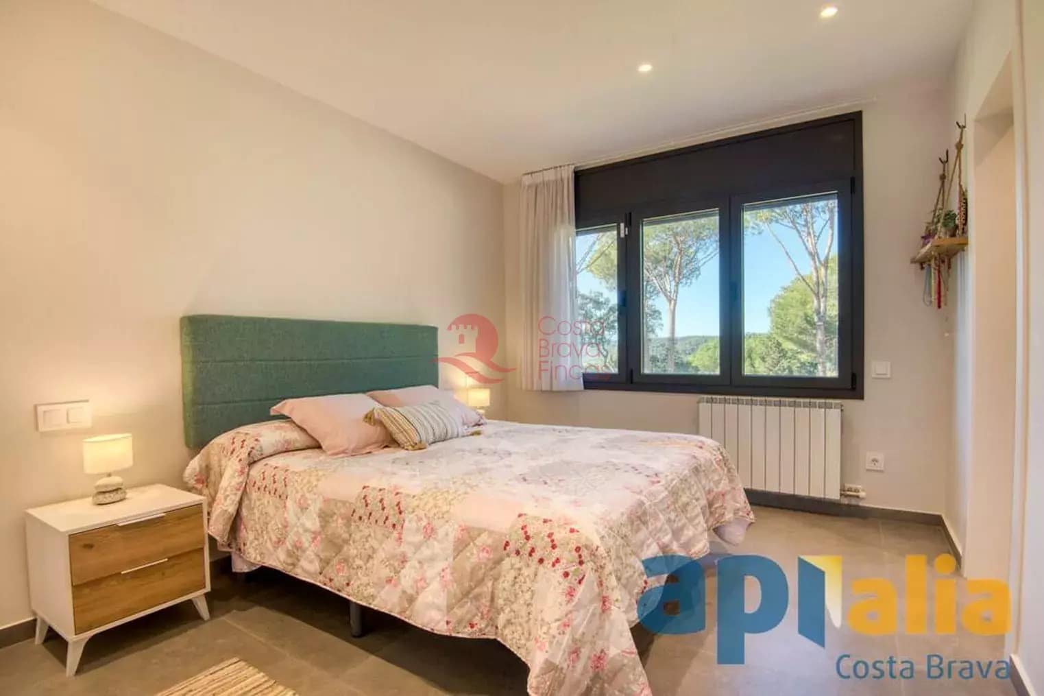 3 slaapkamer Villa te koop in Santa Cristina d'Aro met zwembad garage - € 665.000 (Ref: 9430951)