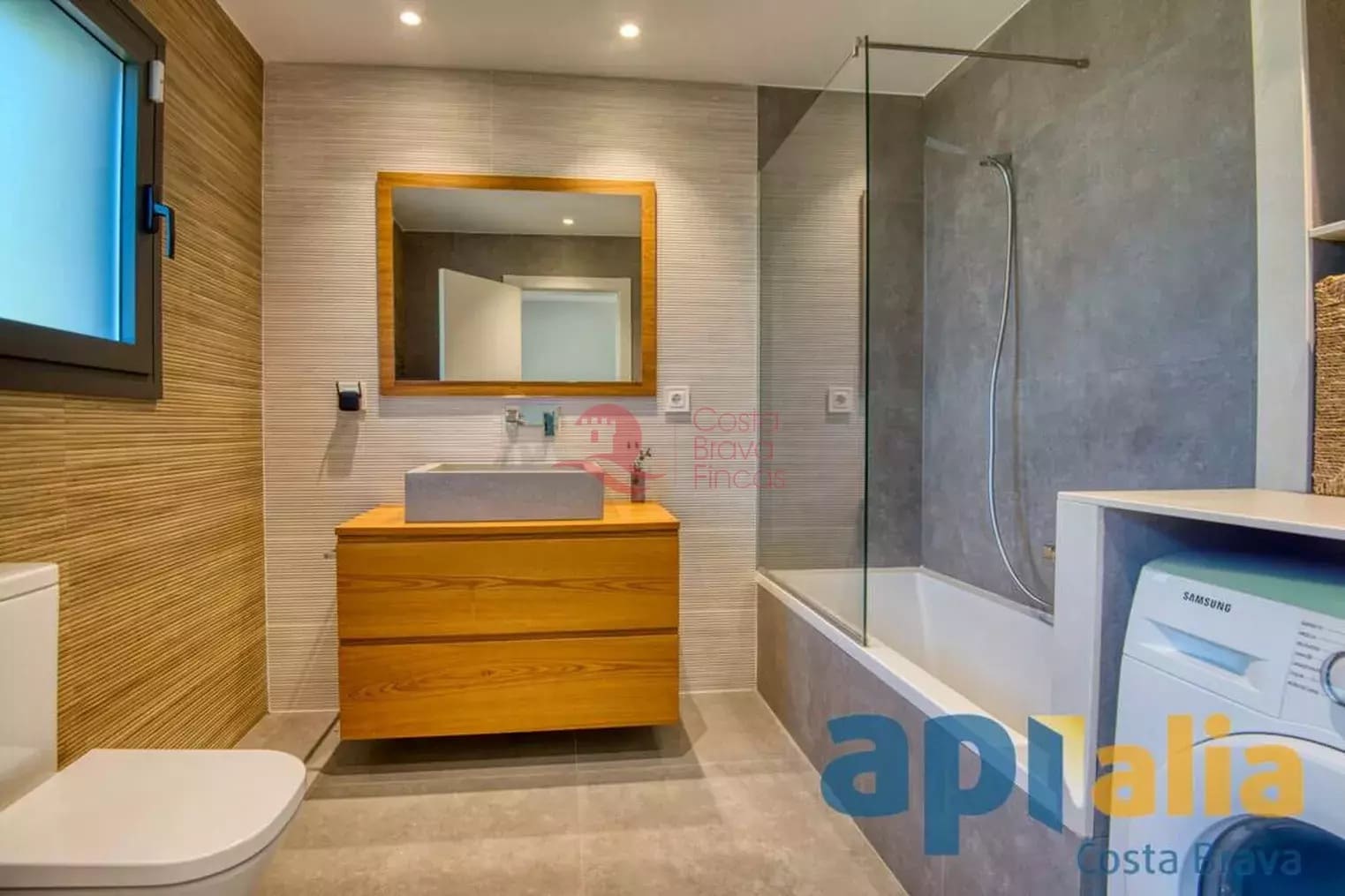 3 slaapkamer Villa te koop in Santa Cristina d'Aro met zwembad garage - € 665.000 (Ref: 9430951)