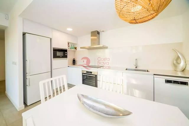 3 soverom Leilighet til salgs i Platja d'Aro, Castell-Platja d'Aro med svømmebasseng garasje - € 530 000 (Ref: 9448668)