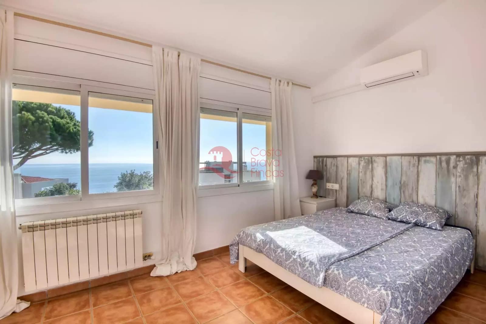 3 soveværelse Byhus til salg i Sant Feliu de Guixols med swimmingpool garage - € 530.000 (Ref: 9449014)