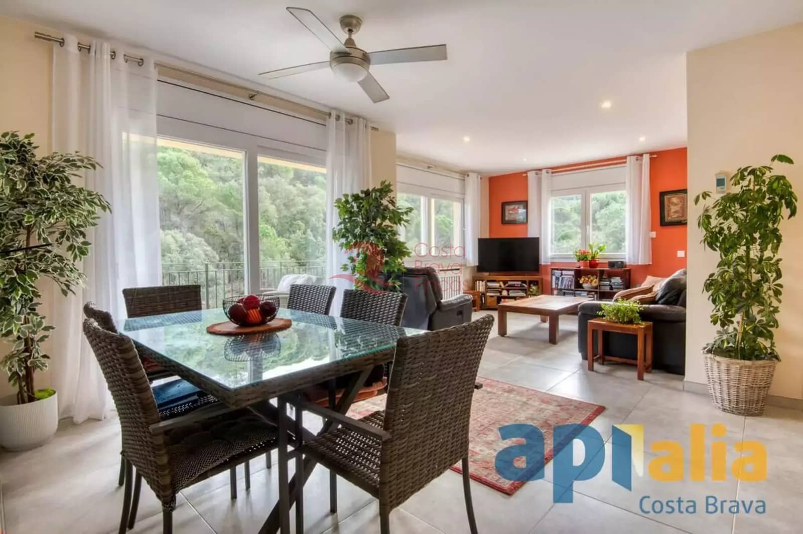 5 chambre Villa/Maison à vendre à Santa Cristina d'Aro avec piscine garage - 795 000 € (Ref: 9468296)