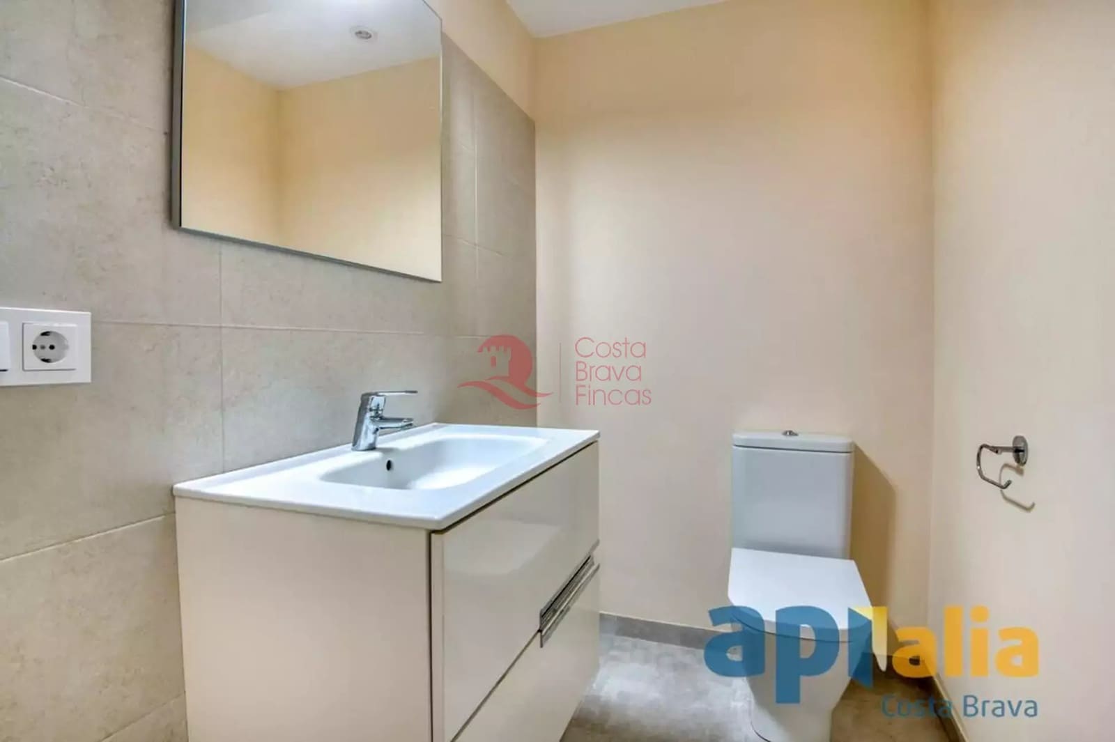 5 chambre Villa/Maison à vendre à Santa Cristina d'Aro avec piscine garage - 795 000 € (Ref: 9468296)