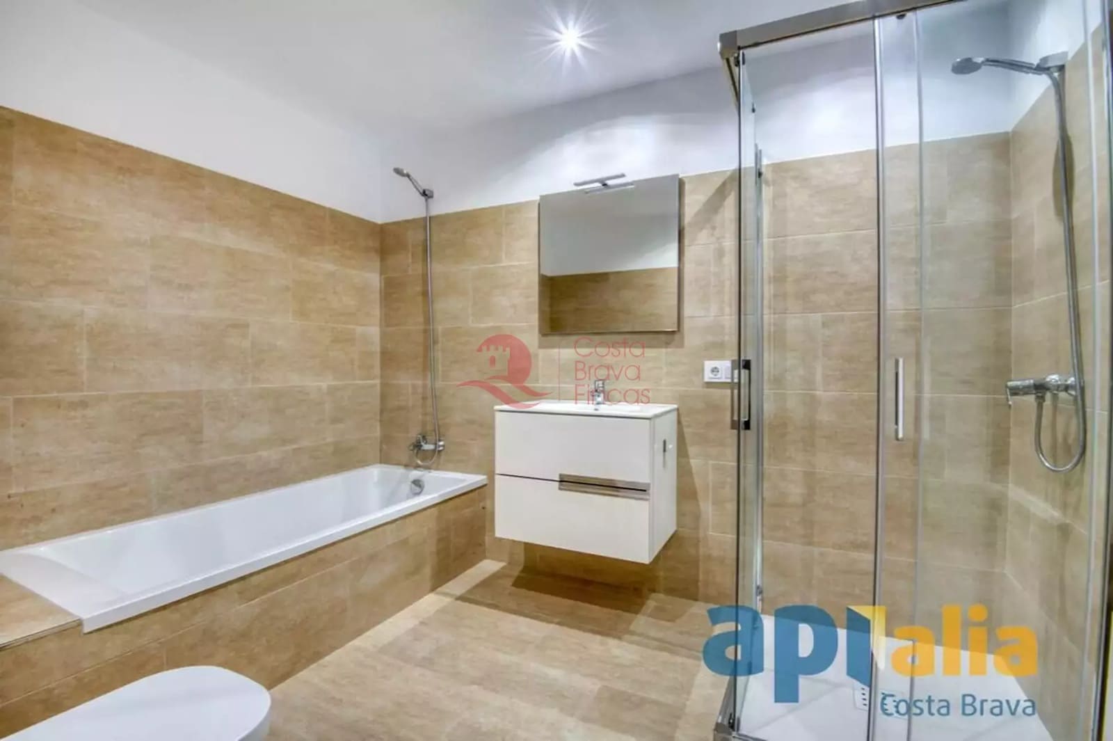 5 chambre Villa/Maison à vendre à Santa Cristina d'Aro avec piscine garage - 795 000 € (Ref: 9468296)