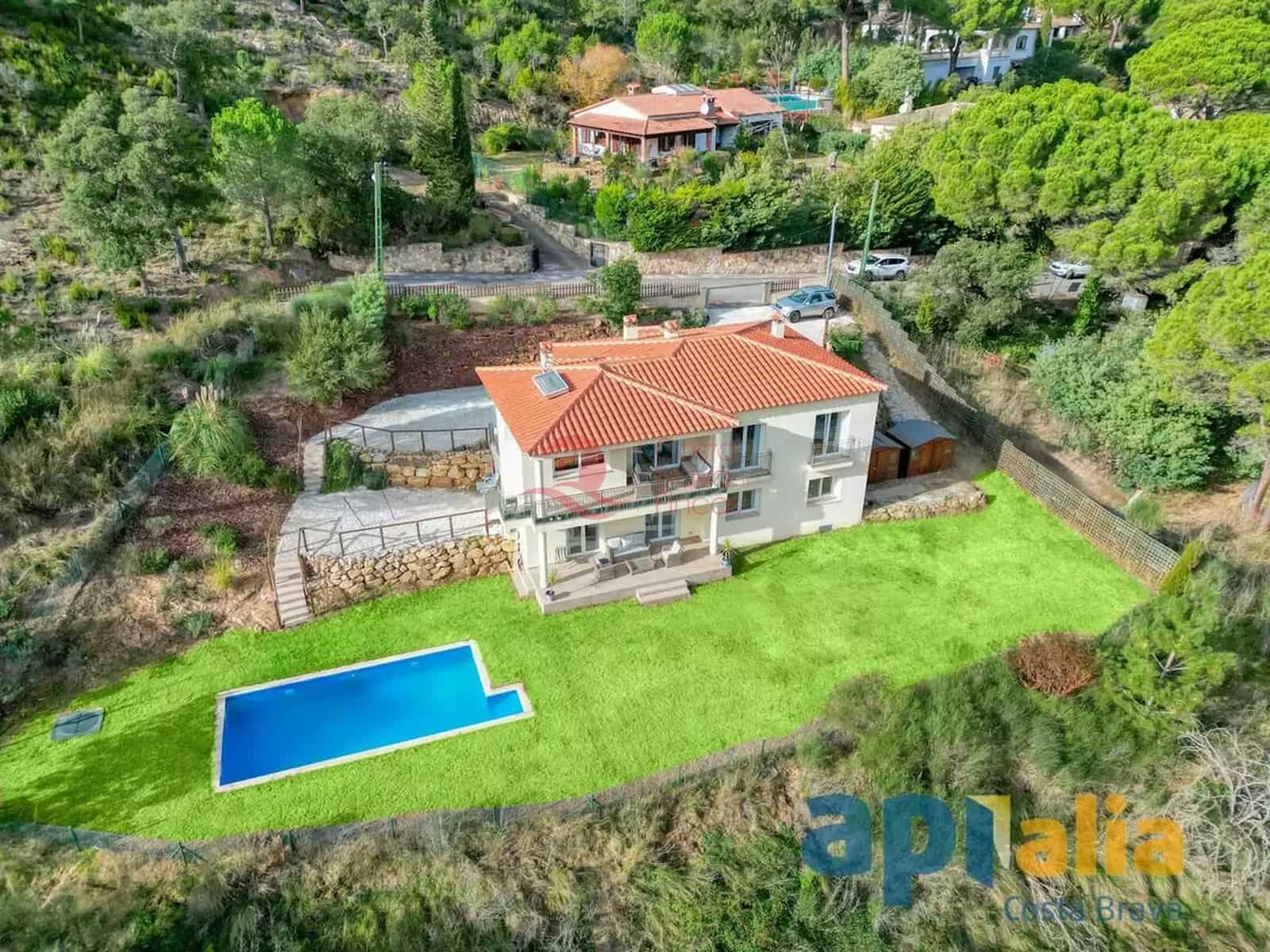 5 chambre Villa/Maison à vendre à Santa Cristina d'Aro avec piscine garage - 795 000 € (Ref: 9468296)