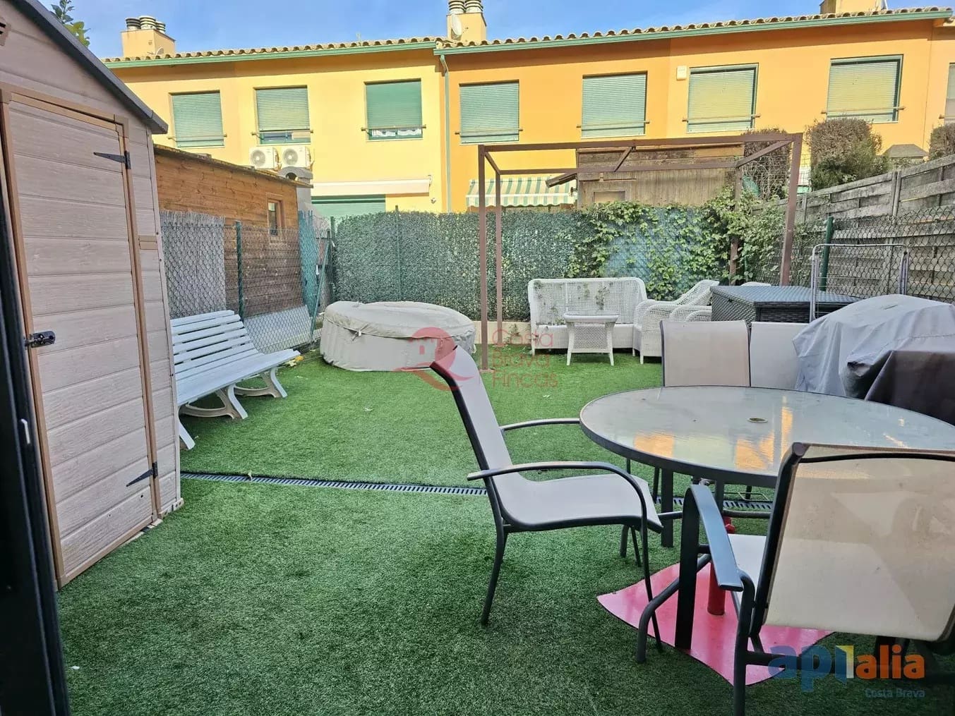 4 soveværelse Byhus til salg i Vall-llobrega med garage - € 350.000 (Ref: 9497143)