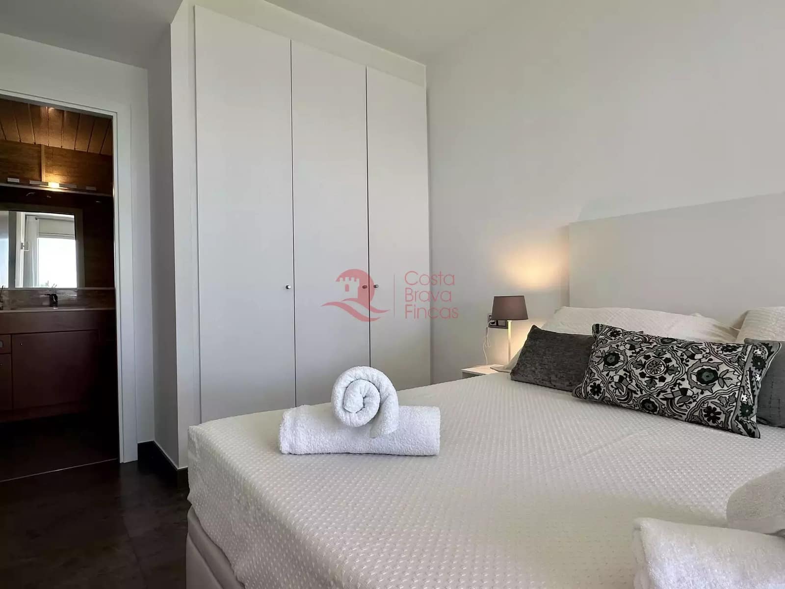 2 soveværelse Lejlighed til salg i Platja d'Aro med swimmingpool garage - € 690.000 (Ref: 9557780)