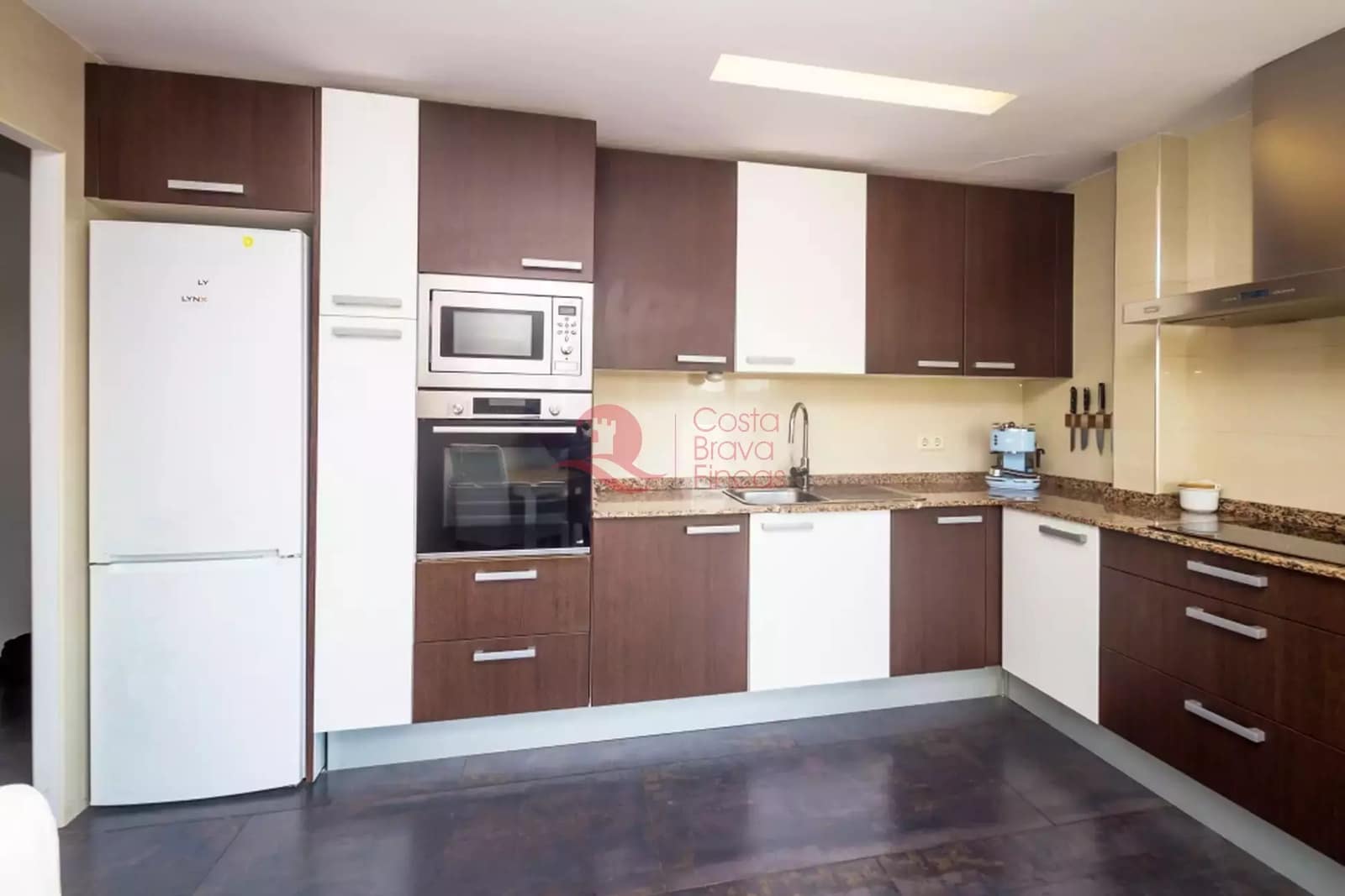 3 bedroom Apartment for sale in Santa Cristina d'Aro - € 290,000 (Ref: 9586175)