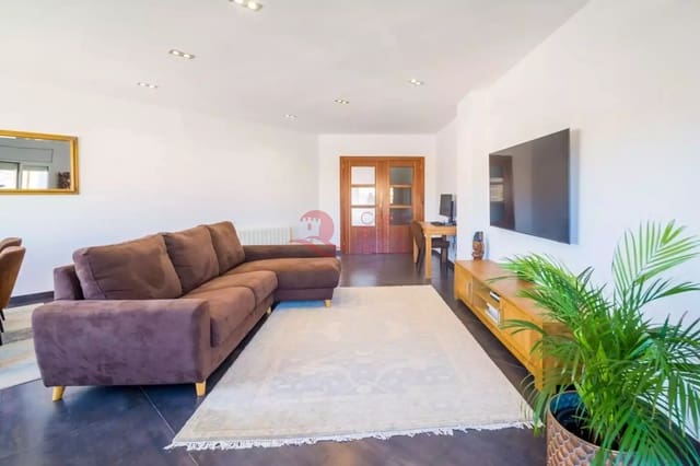 3 soveværelse Lejlighed til salg i Santa Cristina d'Aro - € 290.000 (Ref: 9586175)