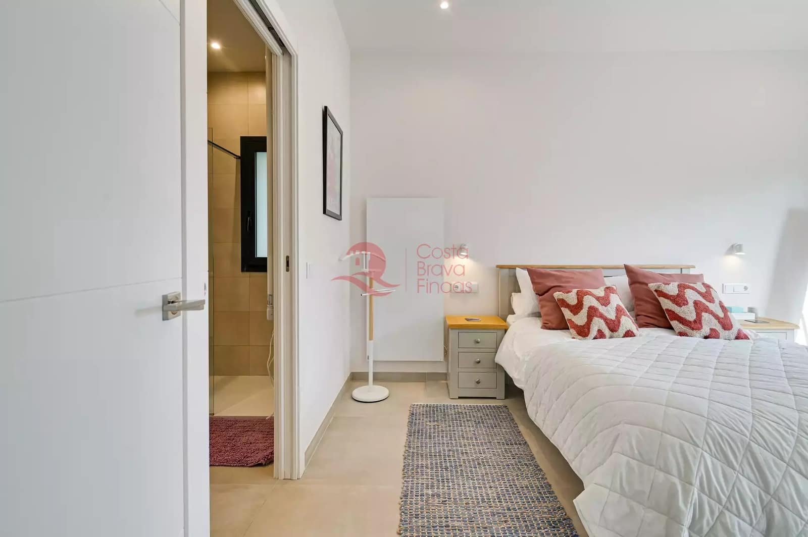 4 soveværelse Villa til salg i Santa Cristina d'Aro med swimmingpool garage - € 599.000 (Ref: 9599360)