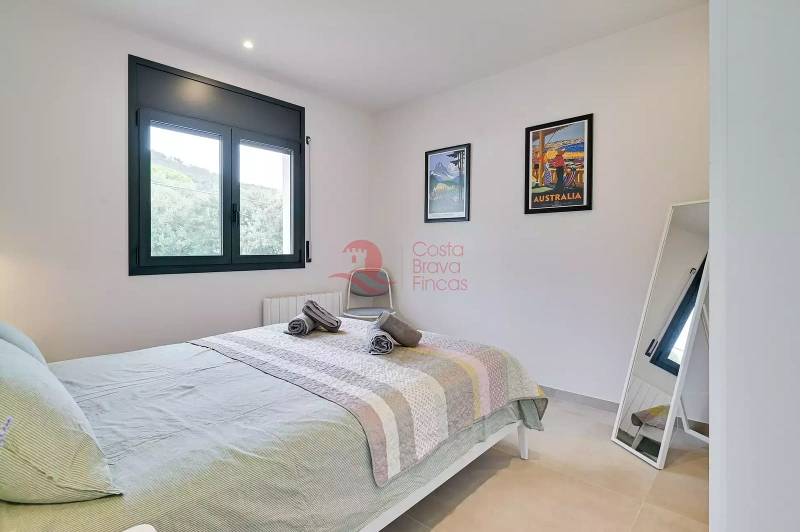 4 soveværelse Villa til salg i Santa Cristina d'Aro med swimmingpool garage - € 599.000 (Ref: 9599360)